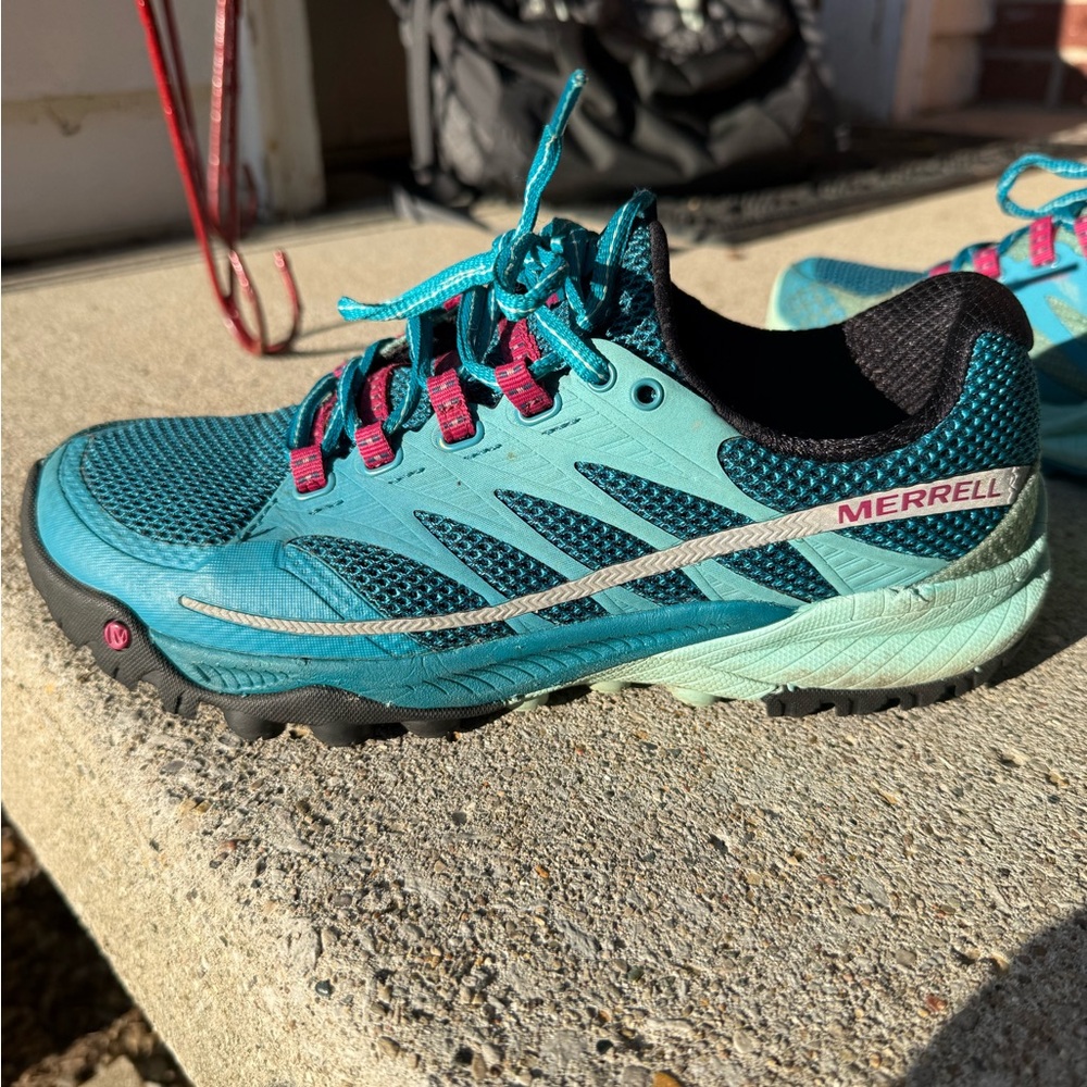 Merrell Women's Teal and Pink Trail Running Shoes - Picture 10 of 10